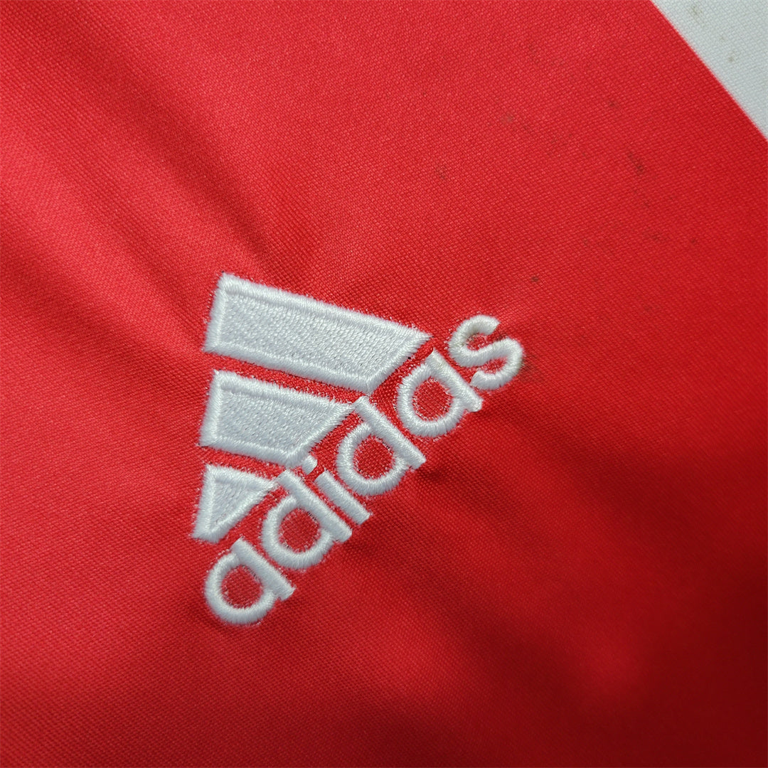 SL BENFICA (Casa) 2004-2005