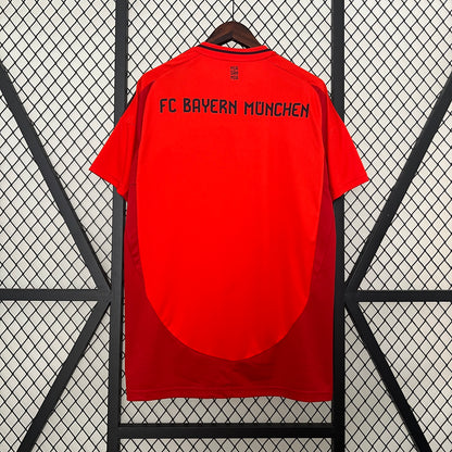 FC BAYERN (Casa) 2024 - 2025